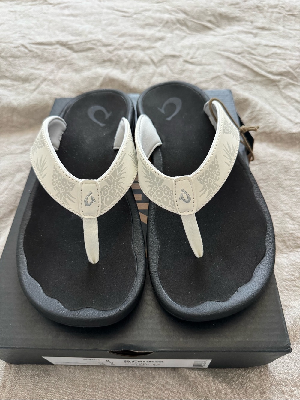 OluKai 'Ohana Sandals in Bright White 8M